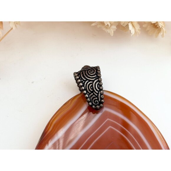 Carnelian Agate Smooth Stone Oval Shaped Large Silver Toned Vintage Pendant - Picture 3 of 12